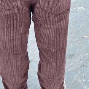 Selling brown empyr size 42 condition (brand new)